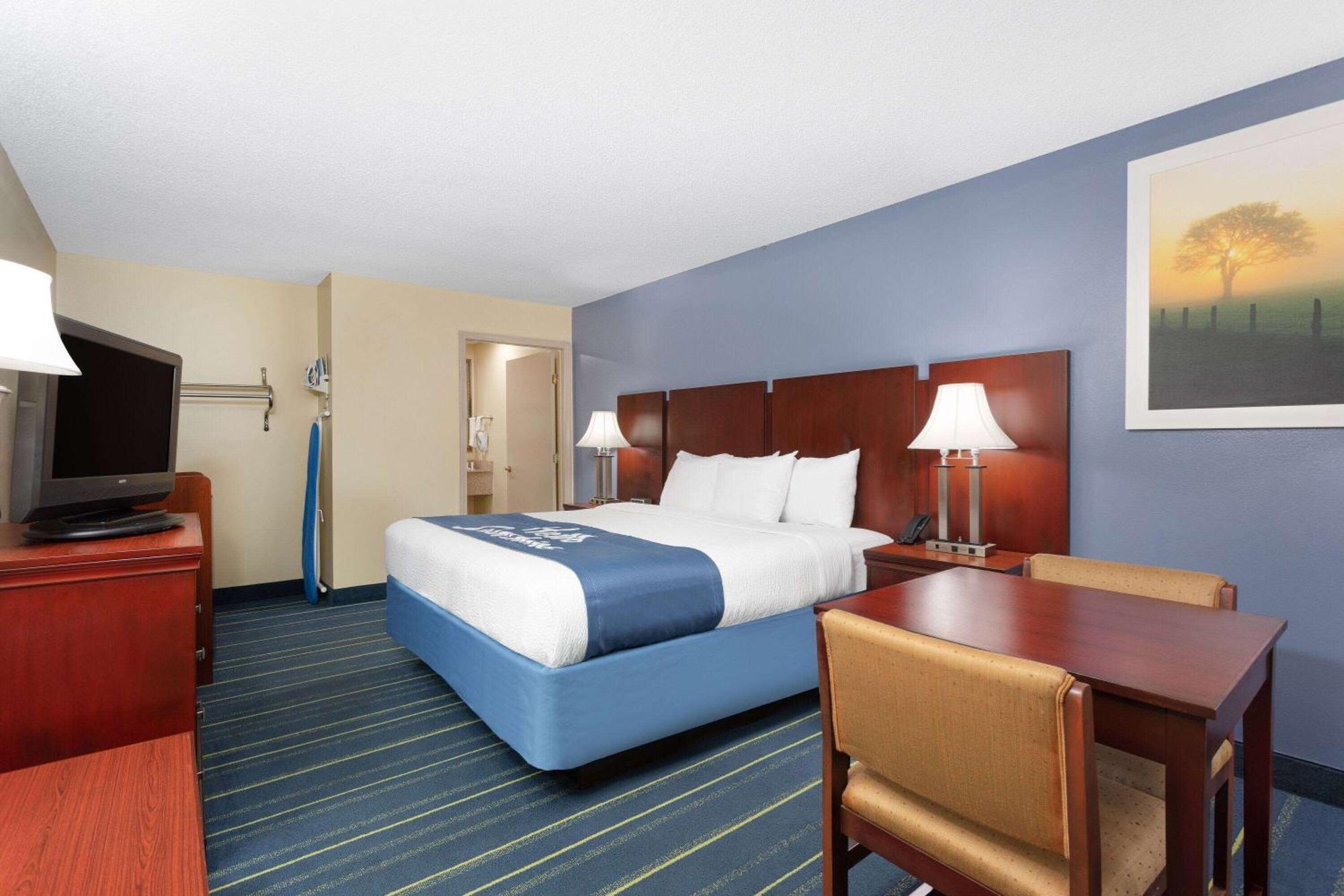 Days Inn By Wyndham Chipley Eksteriør billede